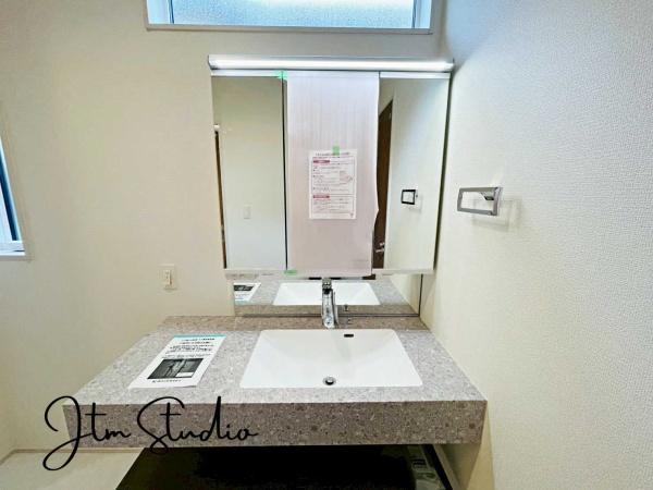 千葉市美浜区真砂５丁目の新築一戸建