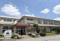 市原市郡本３丁目の中古一戸建て(市原市立市原小学校)