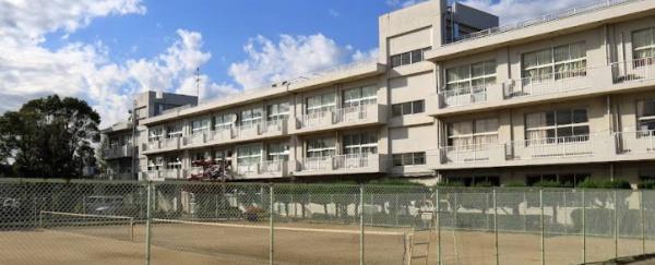 千葉市中央区道場南2丁目(千葉市立葛城中学校)