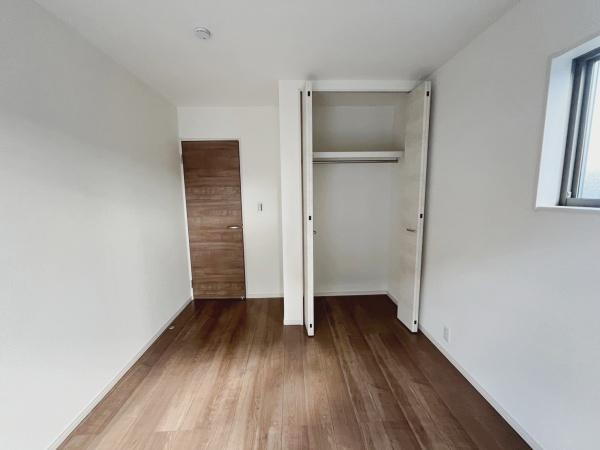 新城市西入船　新築戸建（全2棟）１号棟リーブルガーデン