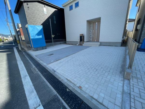 豊橋市三ノ輪五丁目　新築戸建（全３棟）２号棟