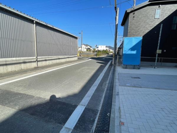 豊橋市三ノ輪五丁目　新築戸建（全３棟）２号棟