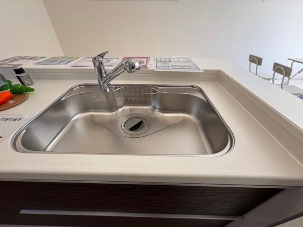 豊川市三蔵子町58期　新築戸建（全1棟）リーブルガーデン