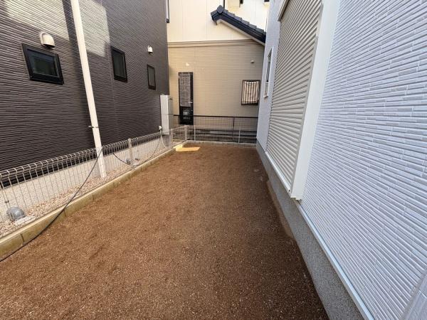 豊橋市下地町23-1期(全２棟)　1号棟　リナージュ