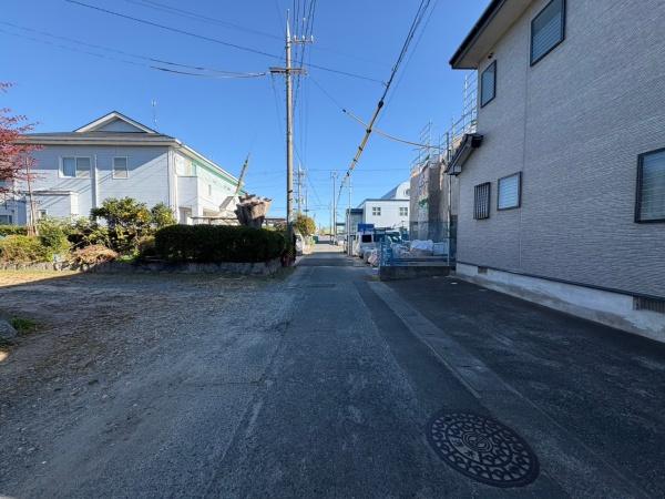 豊橋市下地町23-1期(全２棟)　2号棟　リナージュ