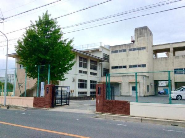 豊橋市花園町の土地(豊橋市立中部中学校)