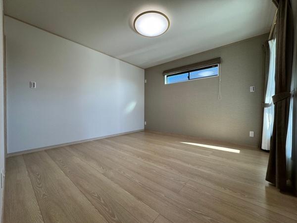豊橋市牛川通三丁目　新築戸建（全３棟）１号棟