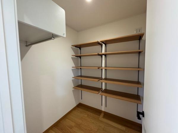 豊橋市牛川通三丁目　新築戸建（全３棟）２号棟