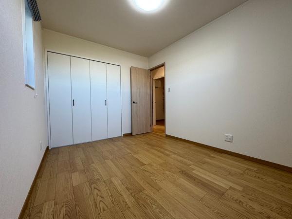豊橋市牛川通三丁目　新築戸建（全３棟）２号棟
