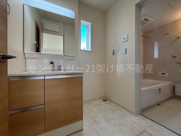 豊川市平井町58期　新築戸建（全４棟）３号棟