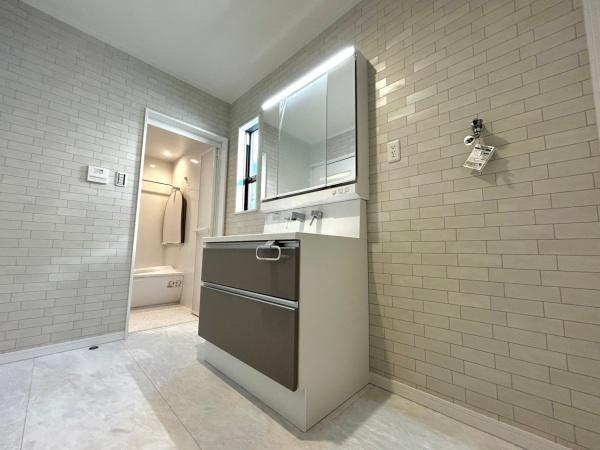豊橋市弥生町東豊和２　新築戸建（全１棟）