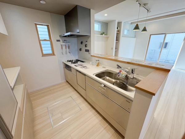 豊橋市牛川町２期　新築戸建（全４棟）２号棟