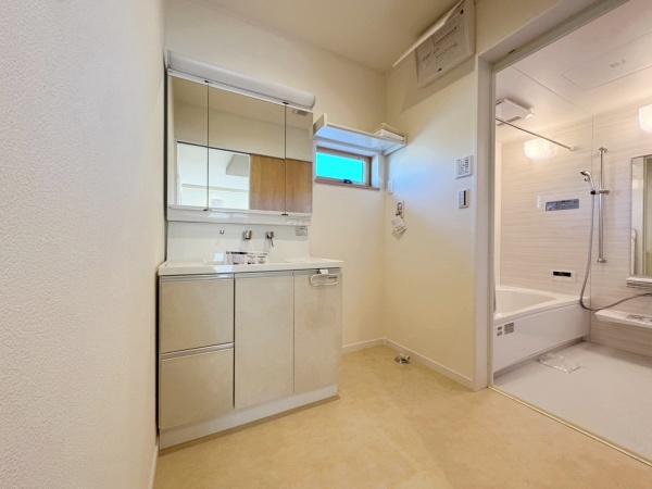 豊橋市牛川町２期　新築戸建（全４棟）２号棟