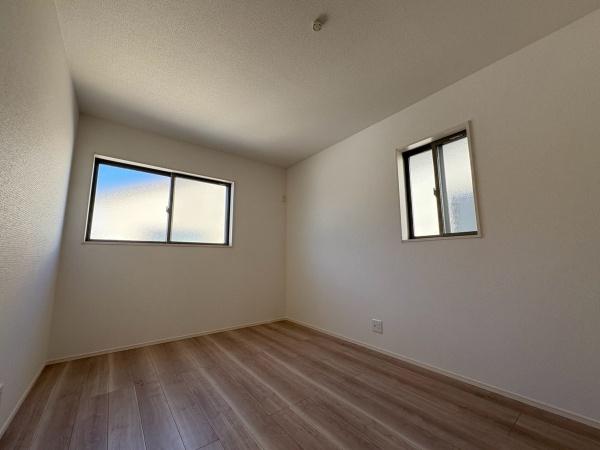 豊橋市つつじが丘第２　新築戸建（全２棟）２号棟