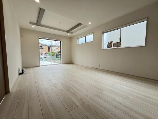 豊橋市緑ヶ丘１丁目　新築戸建（全５棟）１号棟