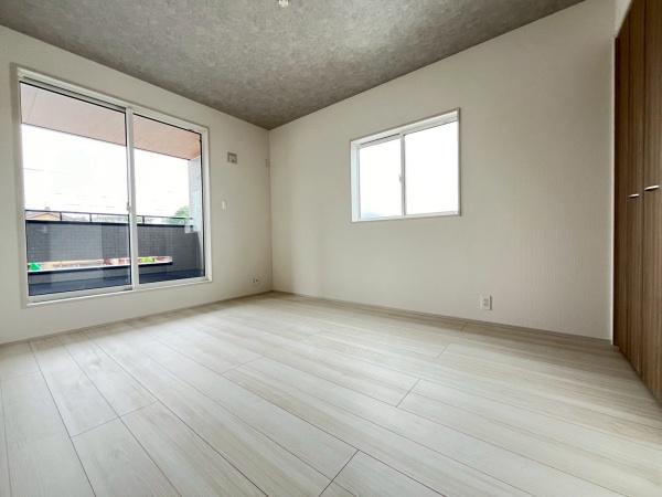 豊橋市緑ヶ丘１丁目　新築戸建（全５棟）１号棟