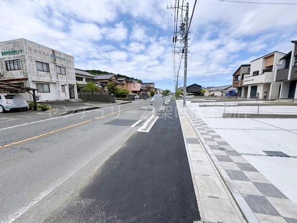 豊橋市緑ヶ丘１丁目　新築戸建（全５棟）１号棟