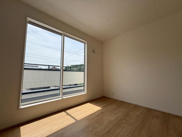 豊橋市緑ヶ丘１丁目　新築戸建（全５棟）２号棟