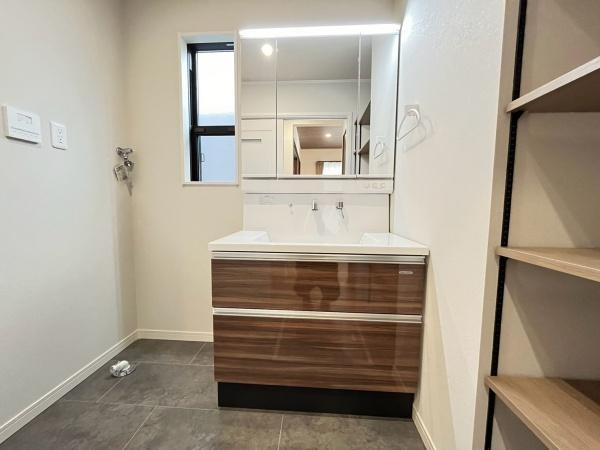 蒲郡市三谷北通６丁目の中古一戸建て