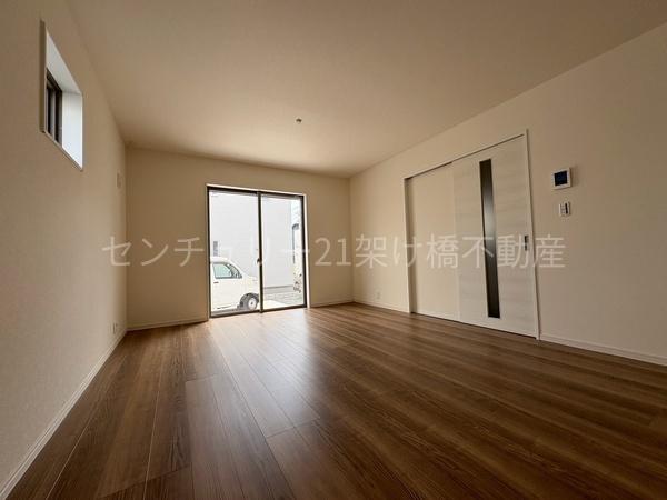 豊川市新豊町１丁目58期　新築戸建（全３棟）２号棟