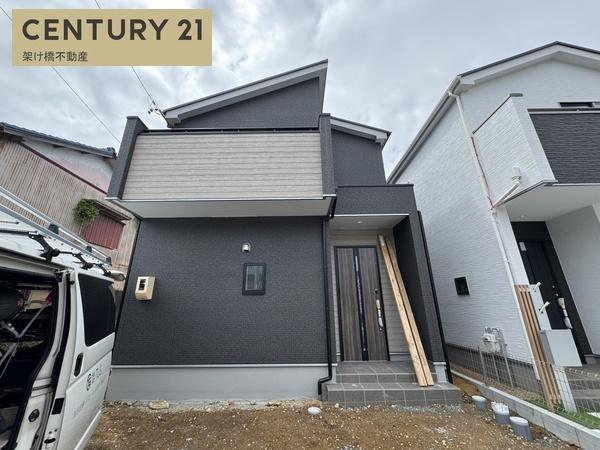 豊橋市東郷町　新築戸建（全3棟）2号棟　グラファーレ
