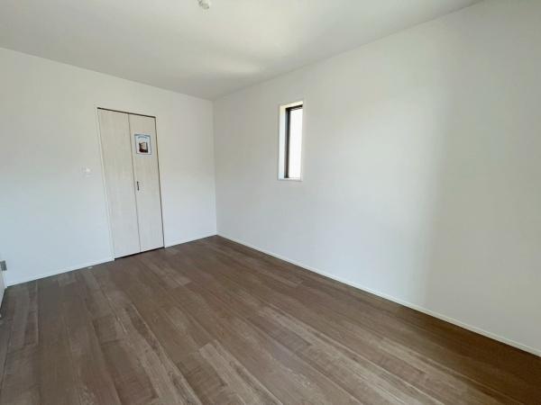 豊橋市東郷町　新築戸建（全3棟）2号棟　グラファーレ
