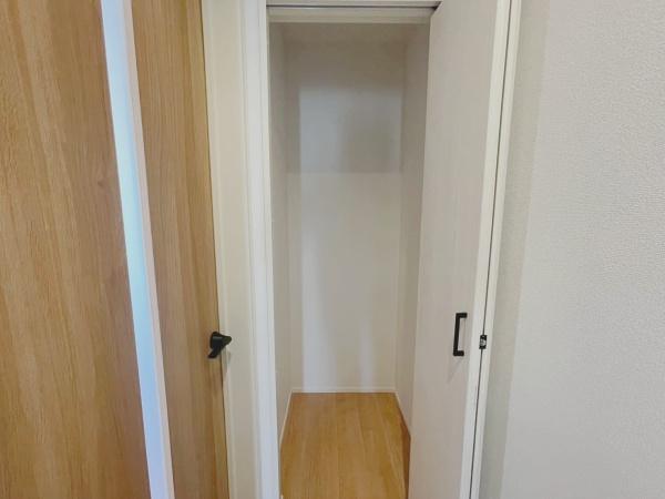 豊橋市東郷町　新築戸建（全3棟）3号棟　グラファーレ
