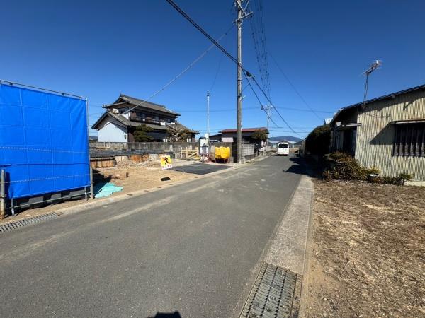 豊川市伊奈町佐脇原　新築戸建（全３棟）１号棟
