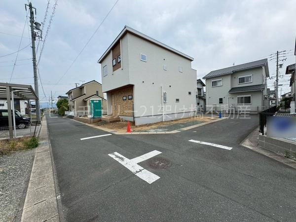 豊川市大木新町通　新築戸建（全２棟）１号棟