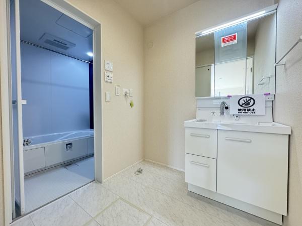 豊橋市多米中町1丁目　新築戸建（全３棟）１号棟