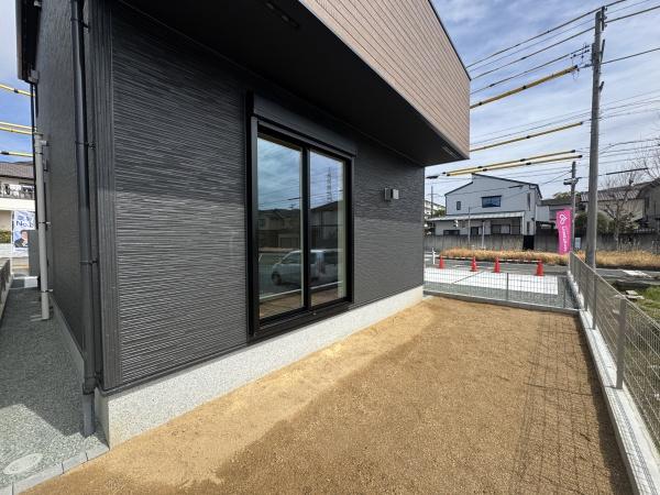 豊橋市多米中町1丁目　新築戸建（全３棟）２号棟