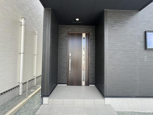 豊橋市多米中町1丁目　新築戸建（全３棟）２号棟