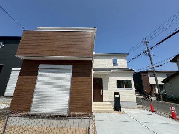 豊橋市曙町23ー1期新築戸建(全６棟)４号棟リナージュ