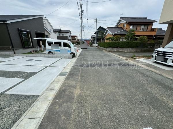 豊橋市東幸町　新築戸建（全３棟）１号棟　グラファーレ