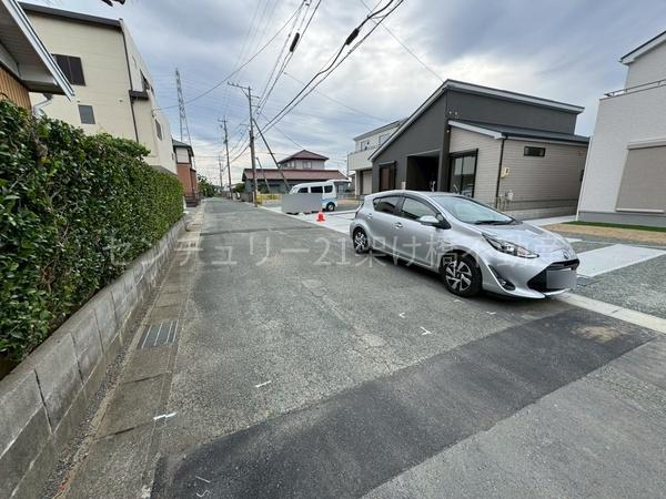 豊橋市東幸町　新築戸建（全３棟）１号棟　グラファーレ