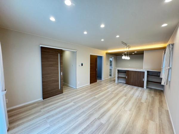 豊川市三蔵子大道　新築戸建（全５棟）２号棟