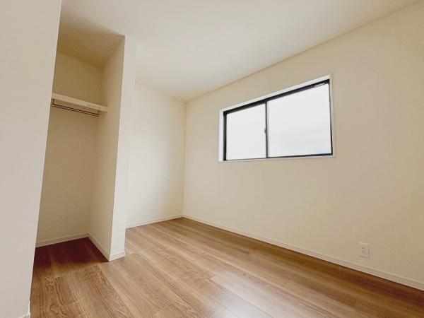 豊橋市緑ヶ丘1丁目　新築戸建（全3棟）2号棟リーブルガーデン