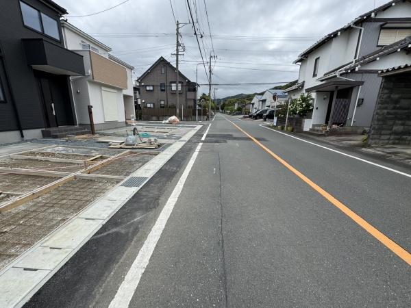 豊橋市緑ヶ丘1丁目　新築戸建（全3棟）2号棟リーブルガーデン
