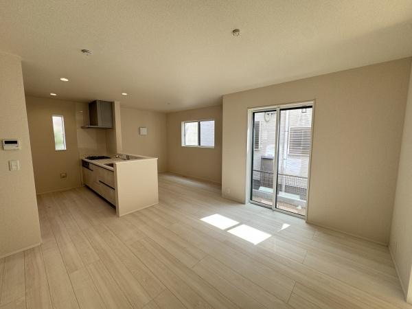 豊橋市多米中町2丁目 新築戸建(全7棟)4号棟(リビング)