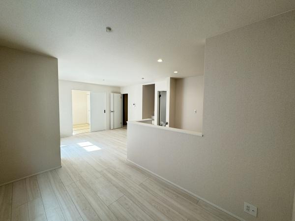 豊橋市多米中町2丁目 新築戸建(全7棟)4号棟(リビング)