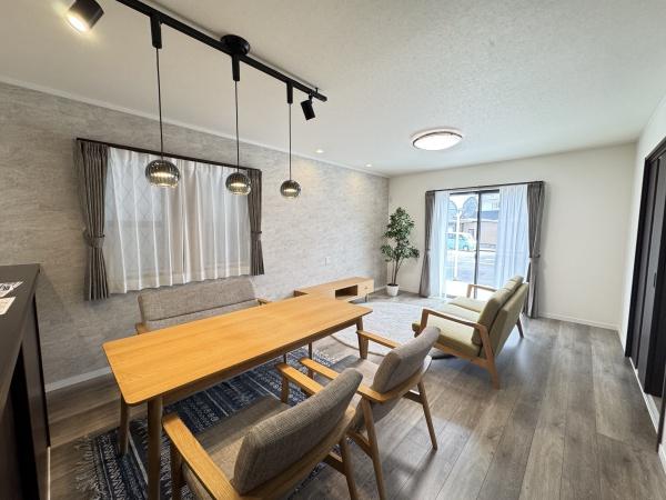 豊川市花井町　新築戸建（全５棟）２号棟
