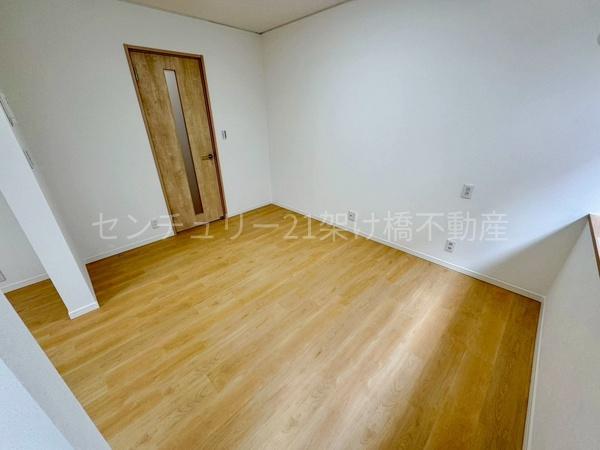 豊川市三蔵子町野河薮の中古一戸建て(リビング)