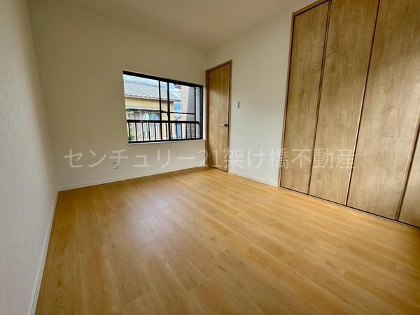 豊川市三蔵子町野河薮の中古一戸建て(洋室)