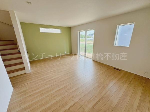 豊川市平尾町24-1期　新築戸建（全４棟）２号棟リナージュ