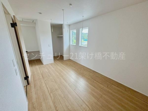 豊川市平尾町24-1期　新築戸建（全４棟）２号棟リナージュ