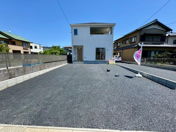 豊川市篠束町第4(全2棟)1号棟クレイドルガーデン