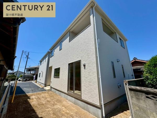 豊川市篠束町第4　新築戸建(全2棟)2号棟クレイドルガーデン