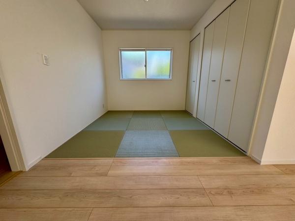 豊川市篠束町第4　新築戸建(全2棟)2号棟クレイドルガーデン