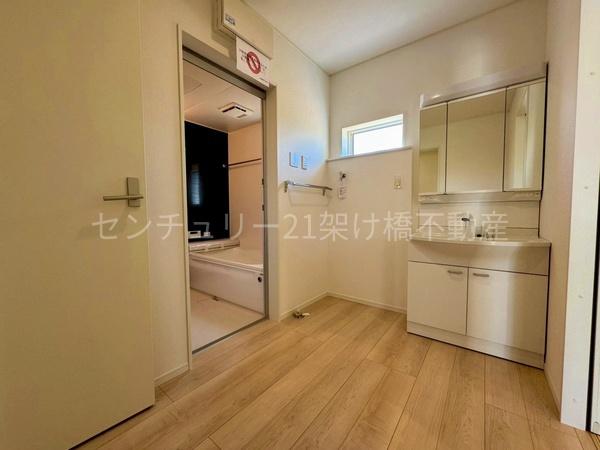 豊川市小坂井町第9　新築戸建（全１棟）