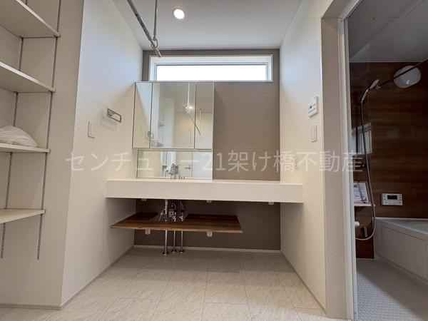 豊川市伊奈町慶応２期　新築戸建（全２棟）１号棟